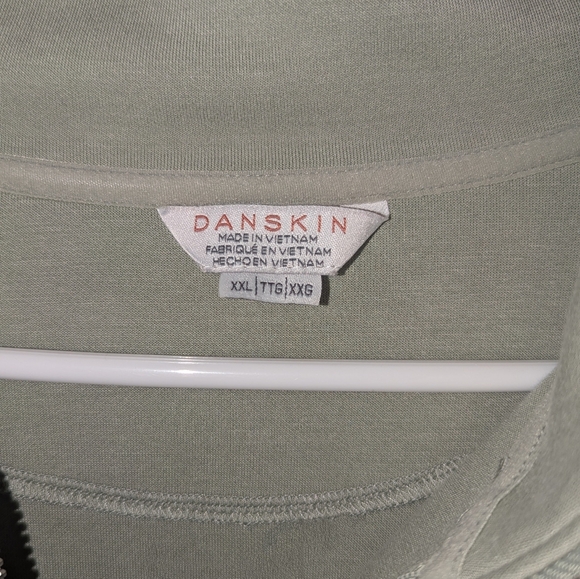 Danskin - Picture 2 of 4